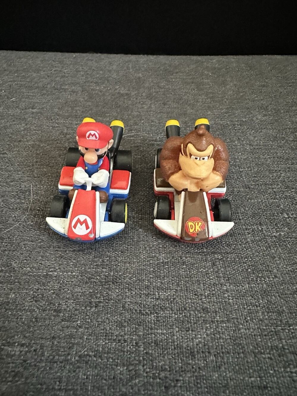 Hot Wheels Mario Kart Mario Donkey Kong DK 1:64 Diecast Kart Lot of 2 Nintendo